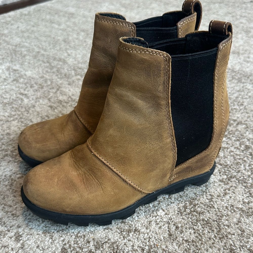 Sorel Womens Joan Of Artic Wedge II Chelsea Boot 6